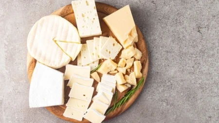 Ako kupujete sir i ovo piše na pakovanju znači da ste kupili lažnjak koji je prepun štetnih materija: Jedete OTROV!