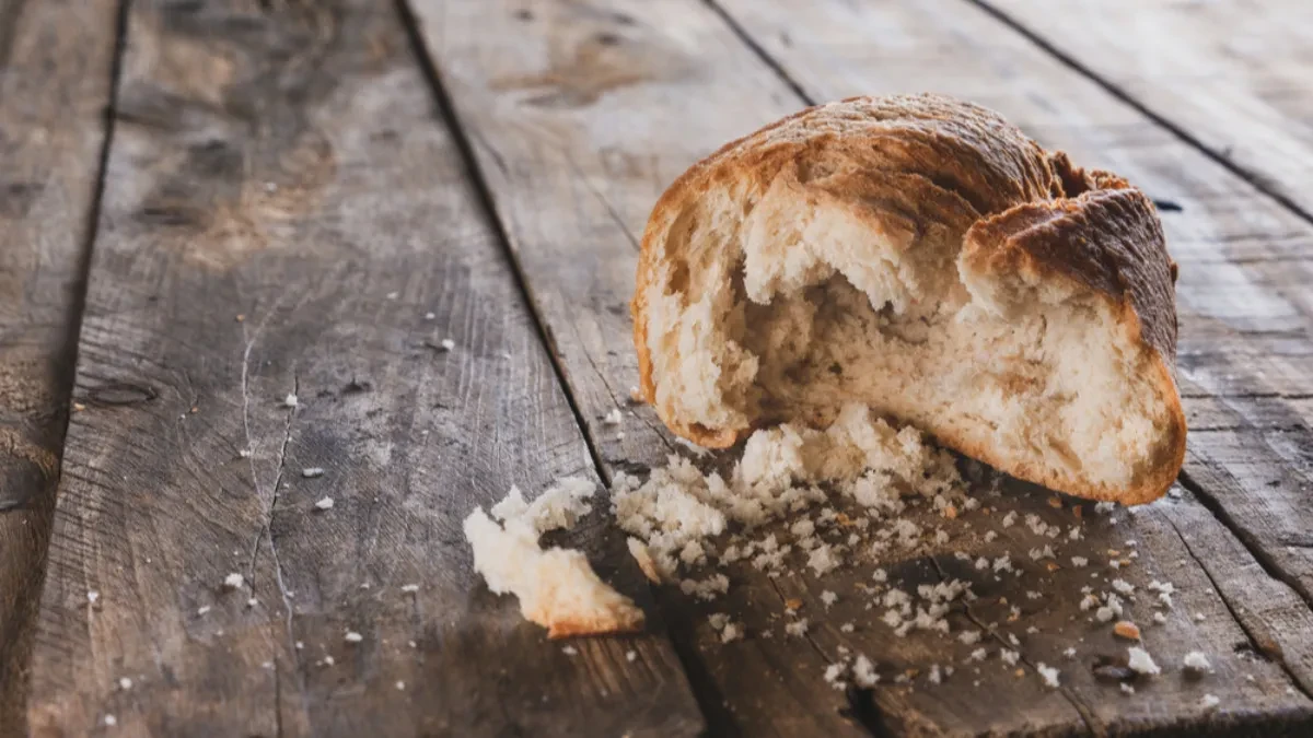 Poslednje bake koje peku hleb u furuni: Kako nestaje miris koji je hranio srpska sela vekovima