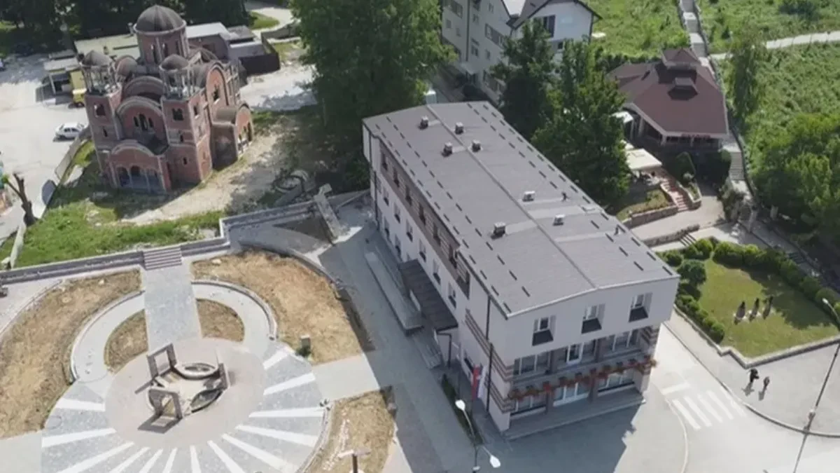 Zna se gde su najveće plate u Moravičkom okrugu: Opština Lučani sa prosečnom zaradom od preko 120.000 dinara ubedljiva na tronu