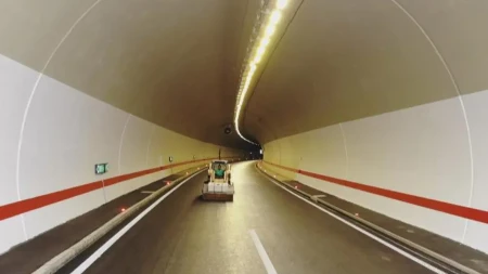 Zaustavna saobraćajna traka na ovoj deonici auto-puta nije u funkciji: Izvode se radovi u tunelu Šarani