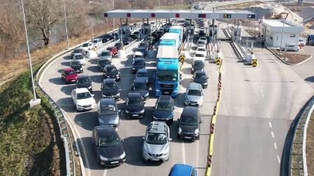 ABS uputio važan apel vozačima: Dva faktora su među glavnim uzrocima tragedija na putevima - oprez na putu