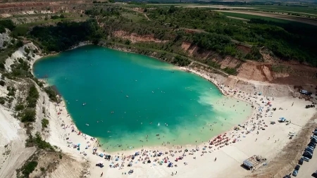 Evo gde sve možete da letujete u Srbiji na sat vremena vožnje od svog grada: 9 destinacija, jezera, planine, more!