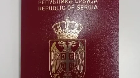 Počelo izdavanje novog "burgundi" pasoša Srbije: Evo koliko će koštati, stižu i dobre vesti za putnike naše zemlje