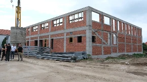 Ova opština na istoku Srbije dobija jednu od najmodernijih škola u državi, samo sala imaće preko 1.000 kvadrata: Glišić obišao radove i poručio - krenuću u nenajavljene kontrole
