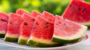 Semenke lubenice bacate u kantu, a u njima je više proteina nego u komadu voća: evo kako da napravite hrskavu užinu