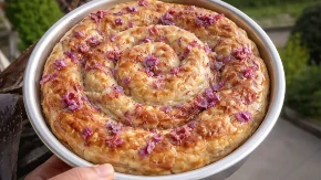 Vranjanska samsa, pita od koje ide voda na usta: Srbi na jugu se odvaljuju od nje, zapišite recept