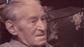 Kad su Crnjanskog smestili u duševnu bolnicu, ležao je go i urlao na sav glas: Hranu odbijao, a posle ove scene plakali su doktori