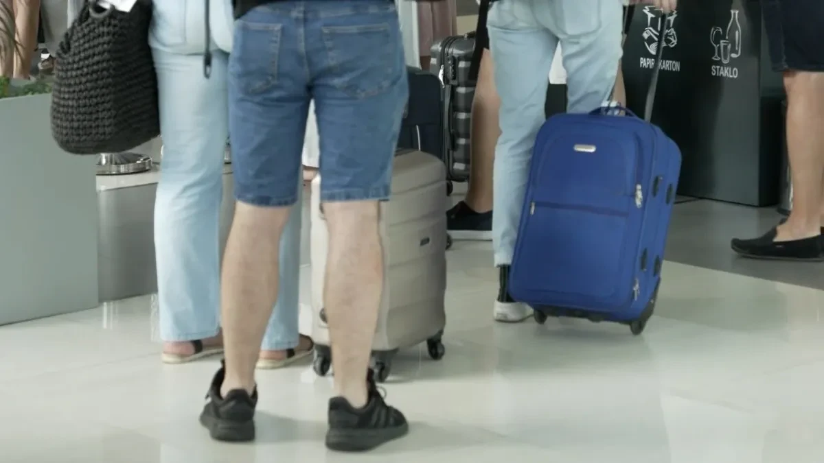 Dimitrije naručio pošiljku iz Nemačke, pa mu špediteri na aerodromu napravili haos: Spasila ga ova platforma - srpski stručnjaci rešili sve za samo jedan dan