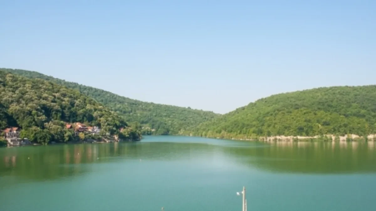 IDEALNO MESTO ZA LETOVANJE U SRBIJI Savršena idila za beg od gradske vreve i najbolja lokacija za odmor sa porodicom! (FOTO) (VIDEO)