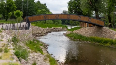 NESTVARNA LEPOTA KOJA OSTAVLJA BEZ DAHA I KRIJE MNOGE TAJNE Ovako izgleda Banjski potok koji teče padinama Ovčara i formira bigrene kade (FOTO)