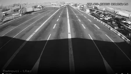 Na ulasku u zemlju nema žive duše, dok ka Hrvatskoj pravi je pakao: Ovog jutra Batrovci su najopterećeniji granični prelaz