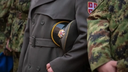 Uskoro stižu plave koverte! Evo ko prvi dobija poziv za vojsku i šta sve regrute čeka u kasarnama od marta