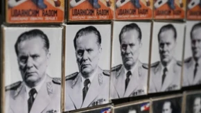 KOLIKO JE ZAISTA TITO BIO VISOK: Uvek je radio jednu stvar kada se rukovao da bi to prikrio