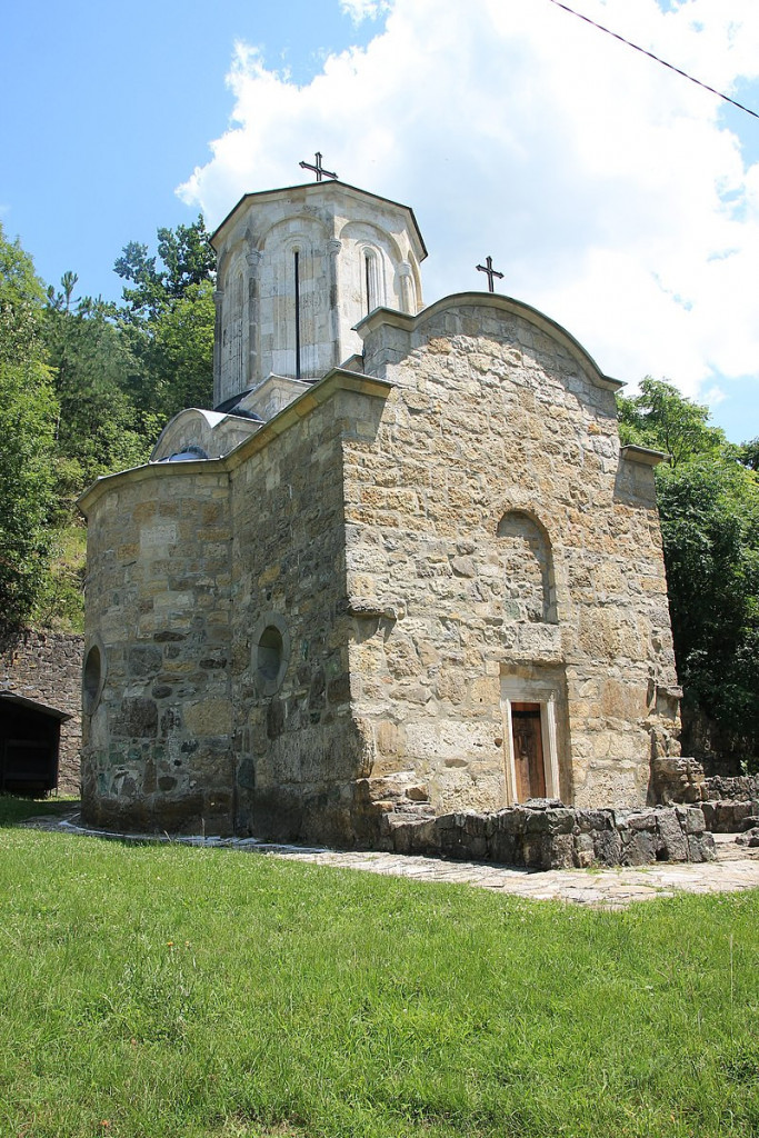 da-li-ste-znali-da-se-u-temelju-manastira-pavlovac-nalaze-mo-ti-monaha
